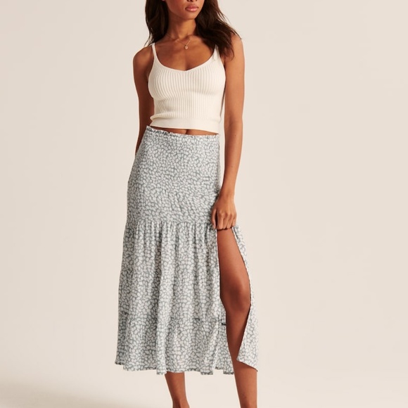 Abercrombie & Fitch Grey Green Tiered Maxi Skirt M - Picture 9 of 9
